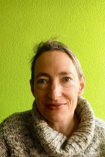 Portrait of the author Ruth Schweikert